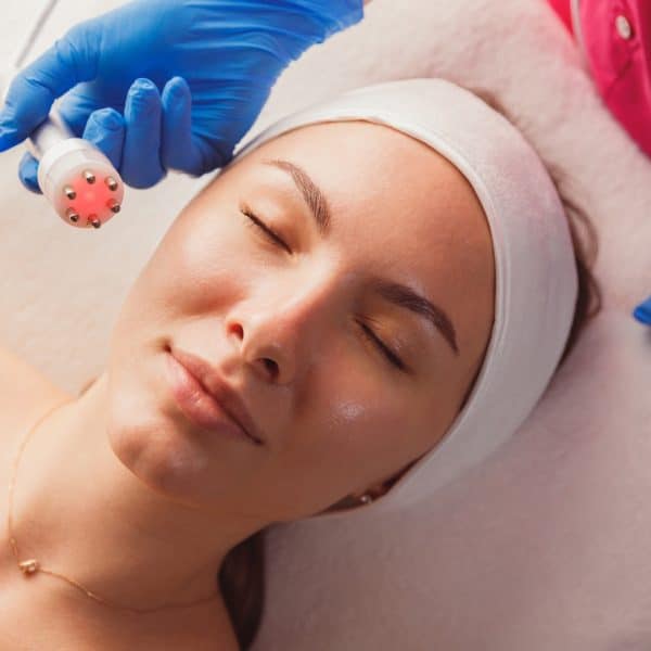 WOMAN ABOUT TO GET RED LIGHT THERAPY